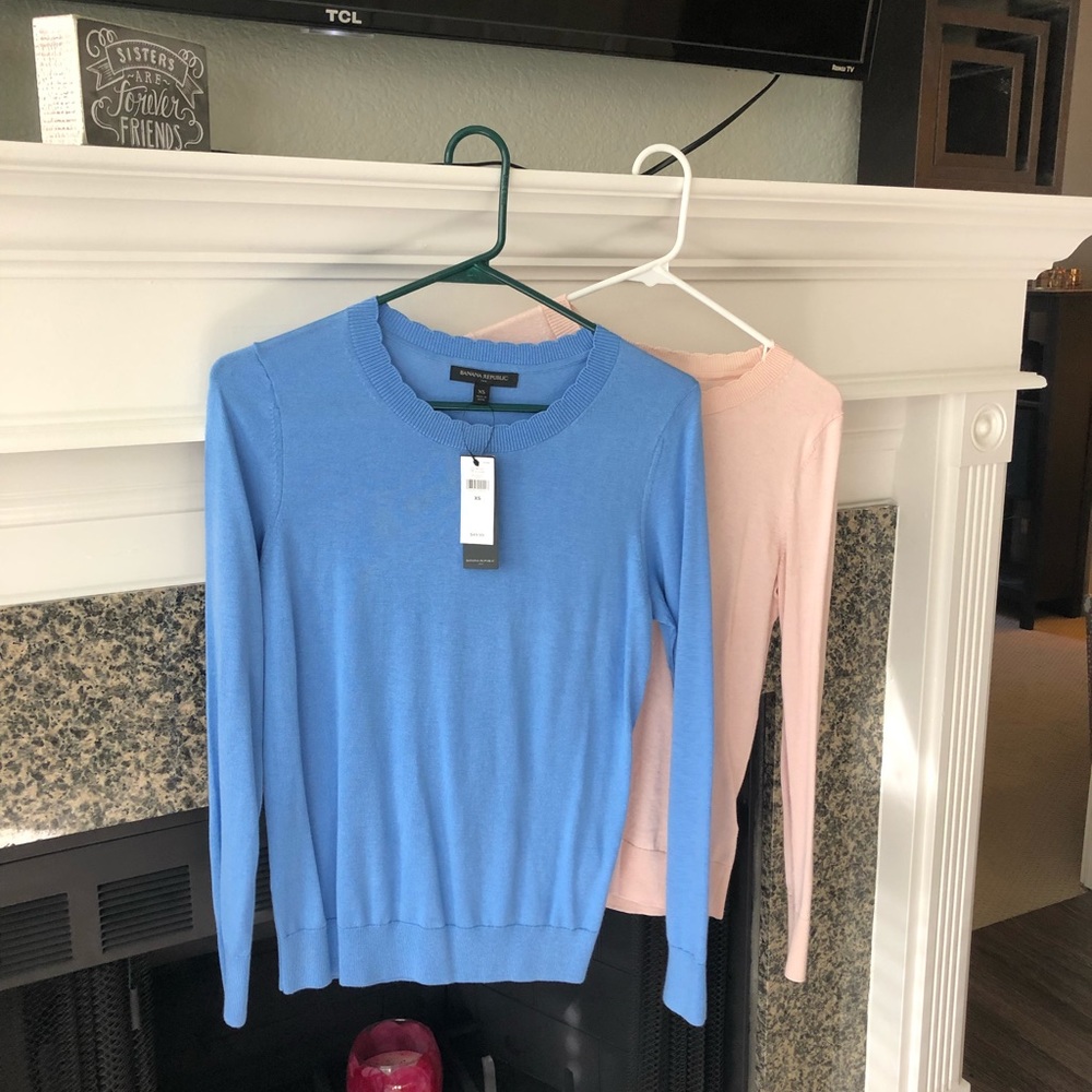 2 BR NWT Light Weight Sweaters